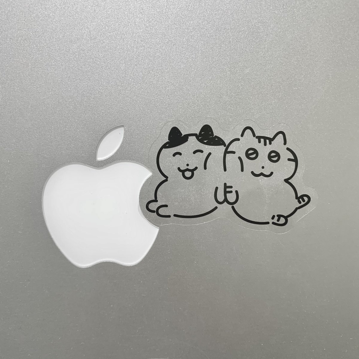 tttk_nan's tweet photo. [RT 감사합니다🐱]
���첨 세 분께 원하시는 말랑키링과 낙서 스티커를 드립니다.

이번 스토어엔 많은 상품들이 재입고 되었으며 신상 #말랑키링과 ,#낙서스티커가 업로드 되었습니다. 전신 스마트톡은 예약판매로만 진행한 후 단종할 예정입니다..

감사합니다🙇‍♀️!

https://t.co/yRN4TvAdh3 https://t.co/ZpyKFGgGyt