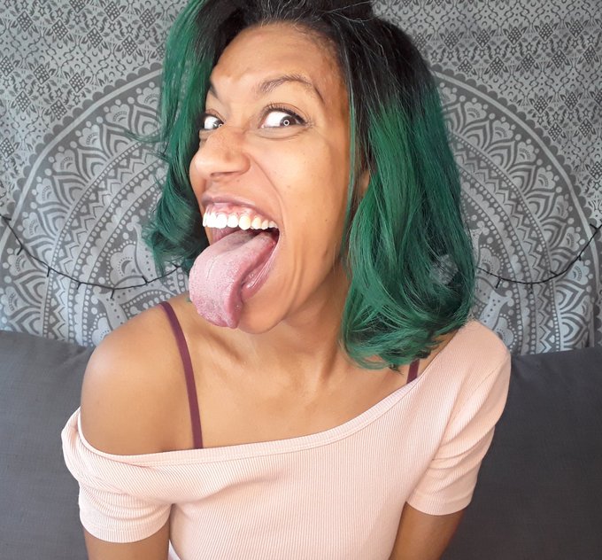 widetongue