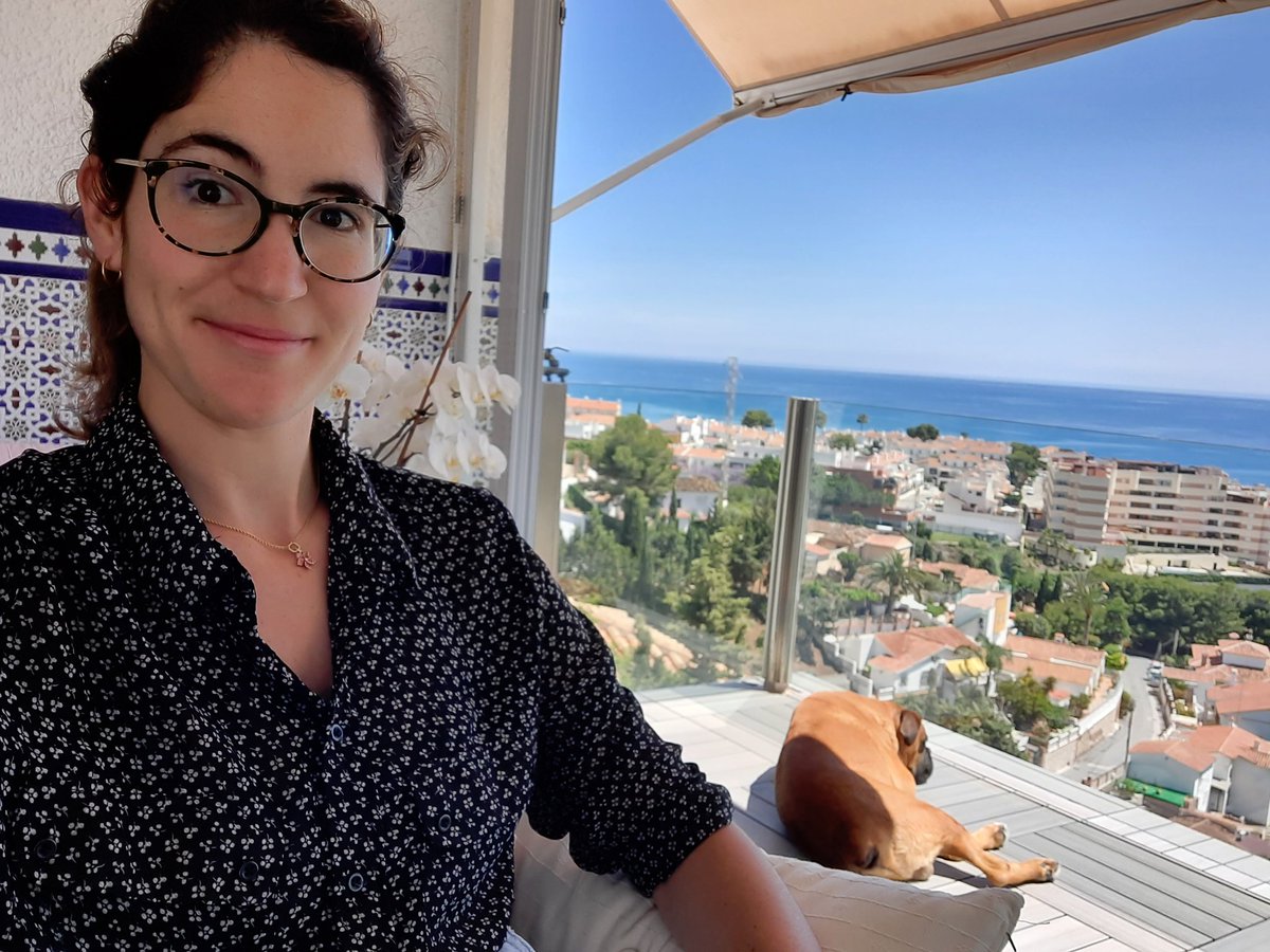 IsabelmelladoMD's tweet photo. ESPID research masterclass with my dog Thor #ESPIDAnywhere #ESPID2021 https://t.co/a3HvHegD9l