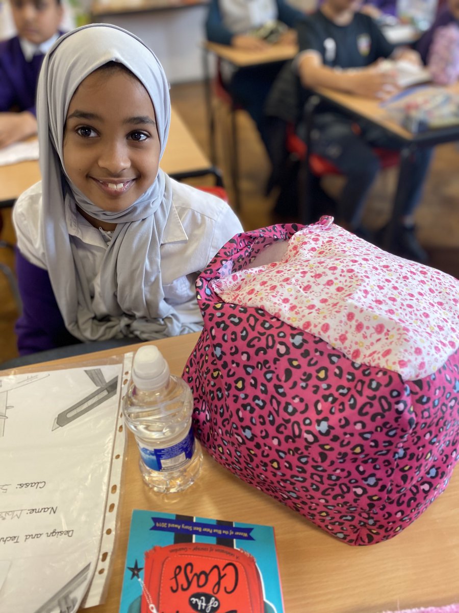 MrsSHC's tweet photo. Design projects from y5 ⁦@AndertonPark⁩ . Door stops! https://t.co/VWYlz5fUKO
