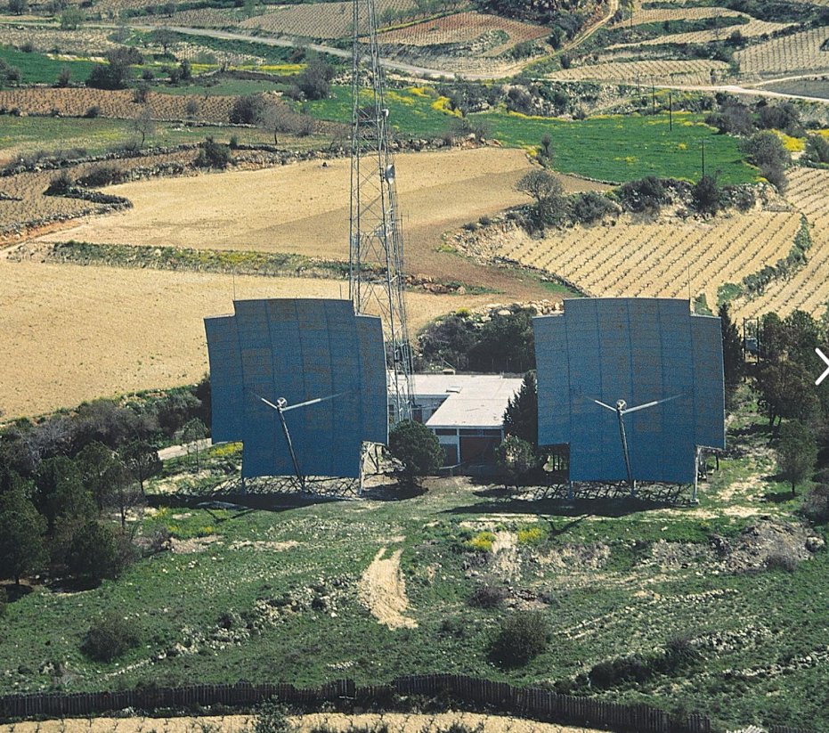 M0GIW's tweet photo. Fantastic history of telecommunications on the Island of #Cyprus We visited the remains of the Troposcatter site at #Koli near #Paphos a few years ago. Nice to see it when new. #CYTA #5b4 @CYHAMS @nestorasj 

https://t.co/QusJwjVhja https://t.co/cbJTR0AED7