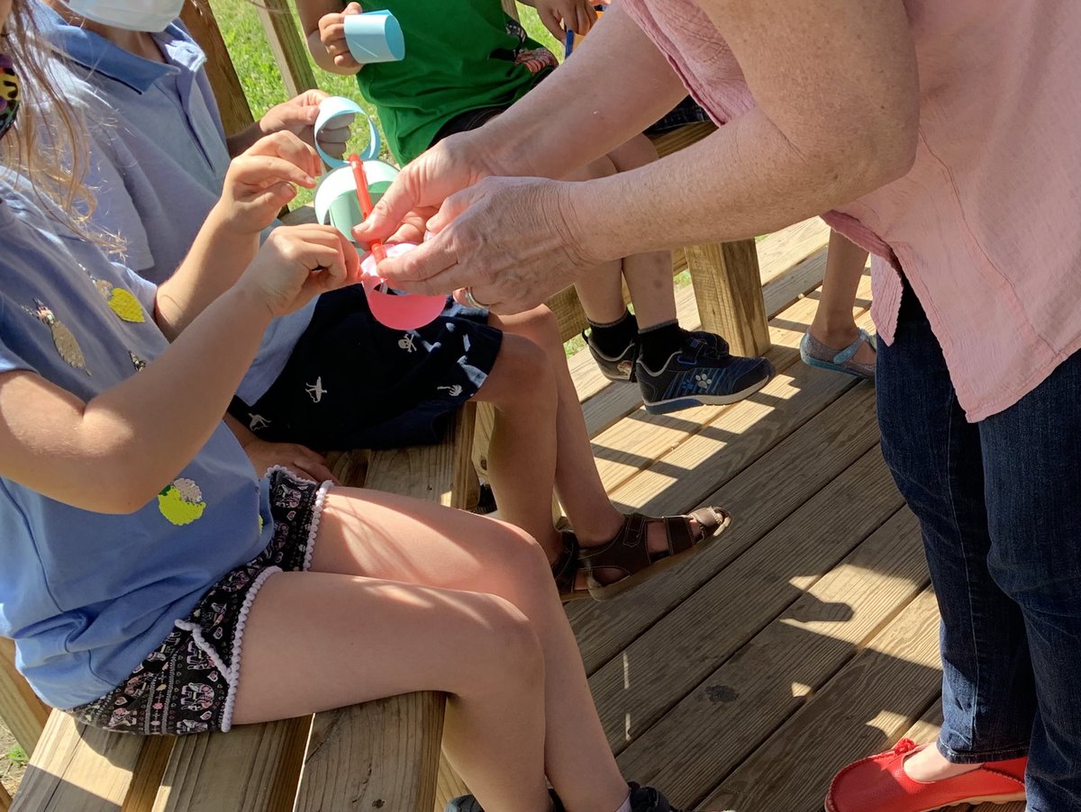 techmolly's tweet photo. Learning about shapes is super fun w Ms. S’s class as Ms. Rocky shows the Kindergarteners at Ryan Rd how to make things fly if you change your shape! https://t.co/mvJc1IZlr4
