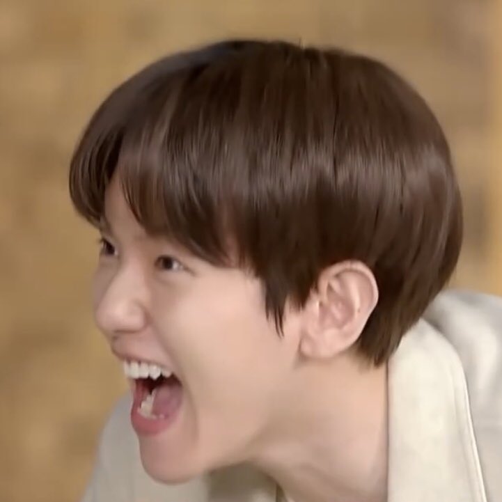 _littlekmkl's tweet photo. ไม่ได้กินสตอเบอร์รี่ ว้ายๆ       เอาตอยี่มาา! https://t.co/JePNrqQc5V