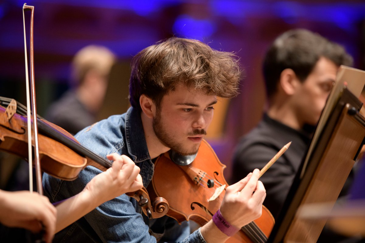 NEW MENTOR SCHEME 2021!
This is a fantastic opportunity for final-year Music College, University and Post Graduate performers to develop their teaching and leadership skills whilst playing and working alongside talented young musicians. 
englishschoolsorchestra.org/courses/mentor…