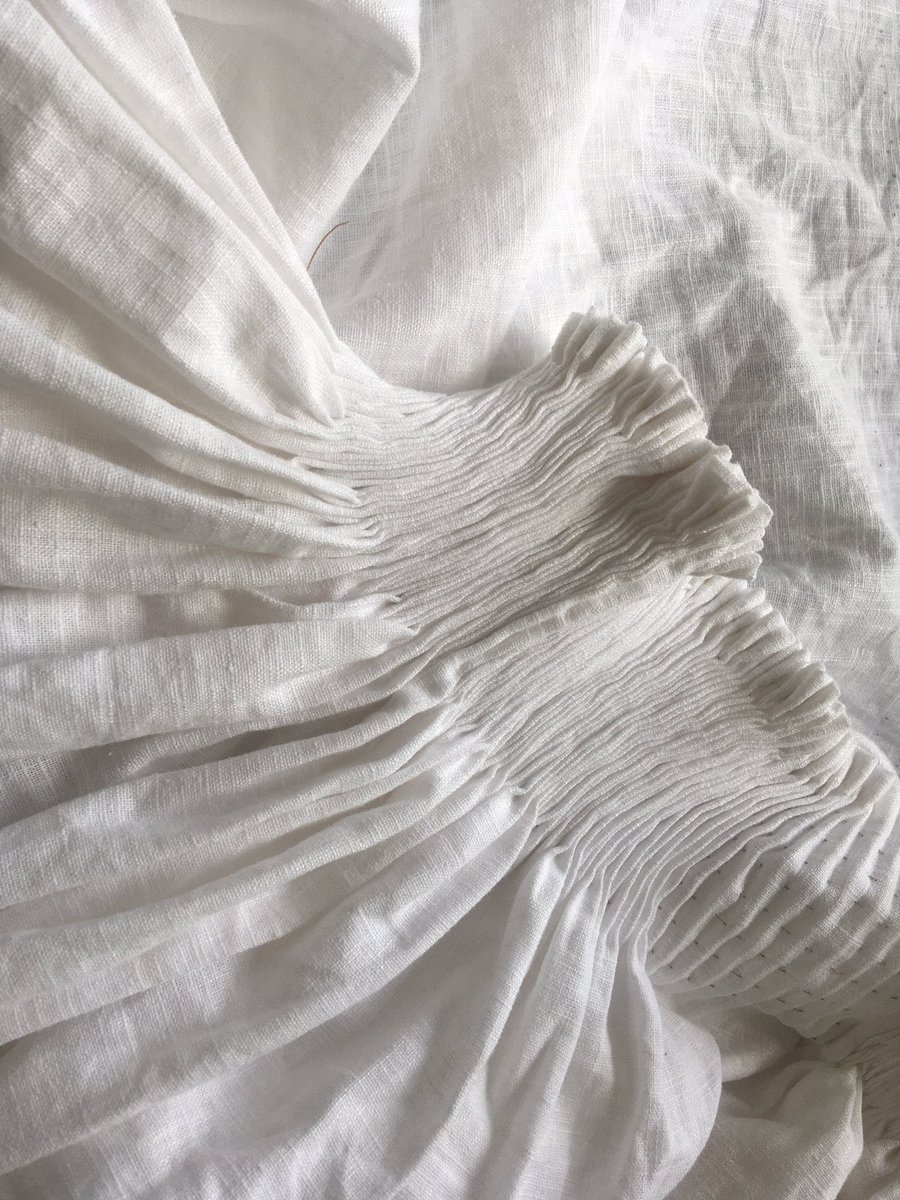 jake_the_boi's tweet photo. Only a bit more to go for the collar of the 1530 German undershirt. #renaissance #germanrenaissance #historicalfashion #handsewing #costube https://t.co/1Wn6hBFXHl