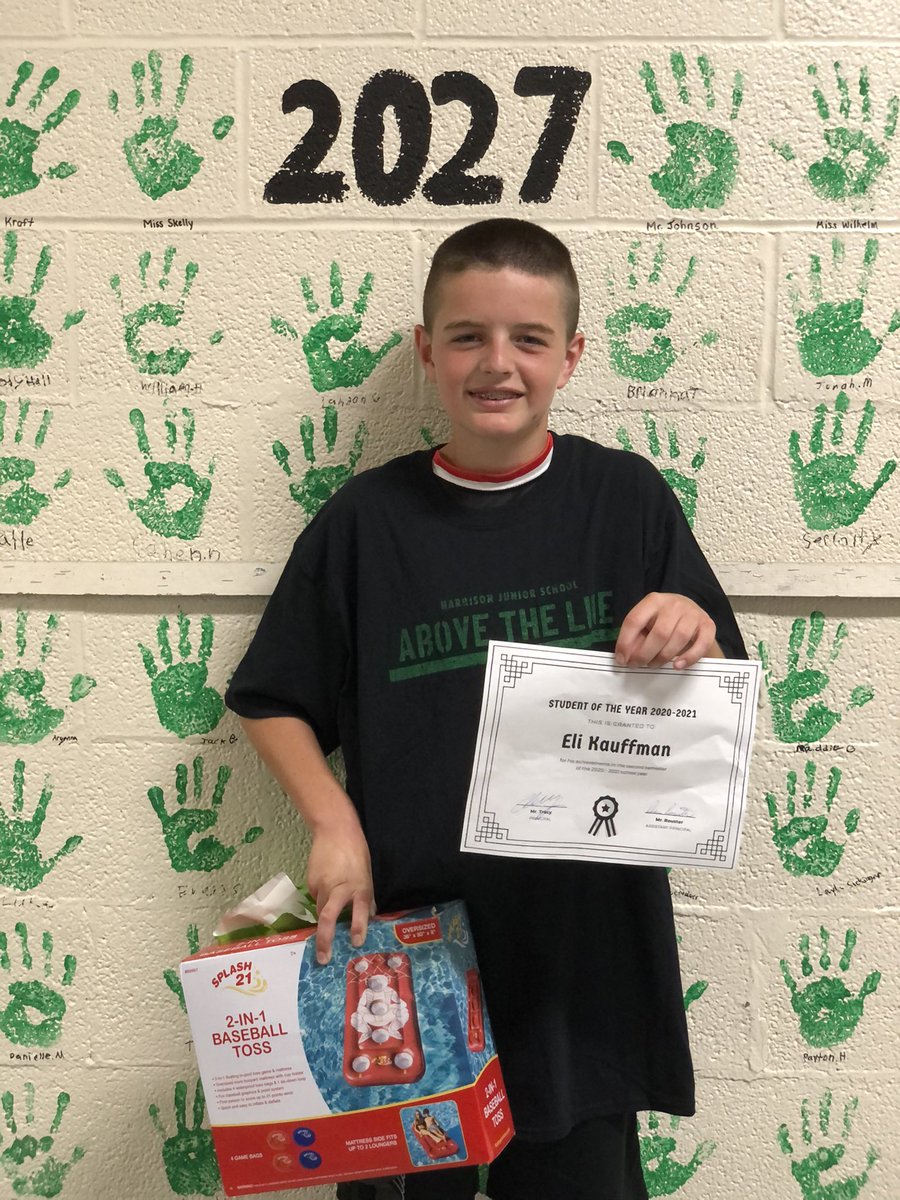 hjsteampuma's tweet photo. A HUGE Congratulations to Eli Kauffman HJS 6th grader Student of the Year!!! https://t.co/yMz8KBPSDX