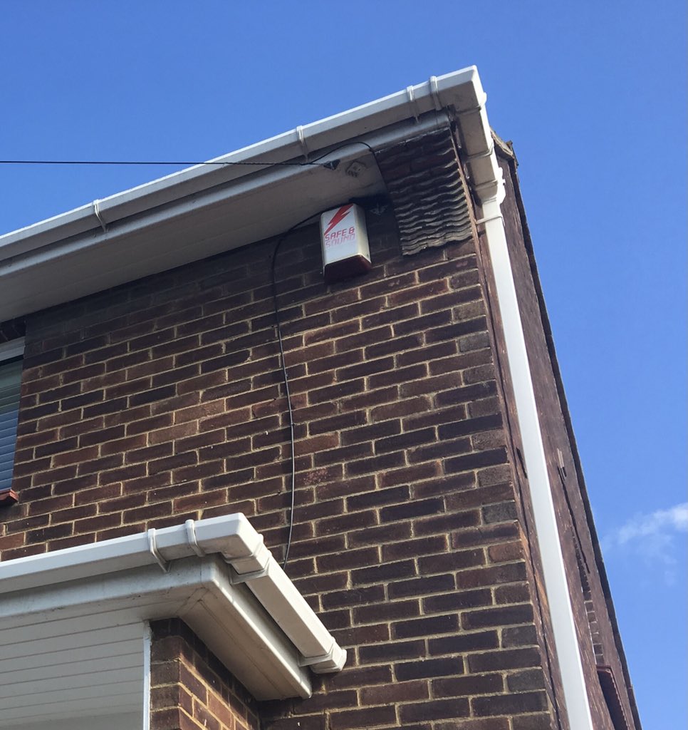 kentklearwcs's tweet photo. This is the perfect weather to get your Fascia, Soffit and Guttering cleaned, if you’re after a quote get in touch via any of your contact methods. https://t.co/CQRm3ifo3Q