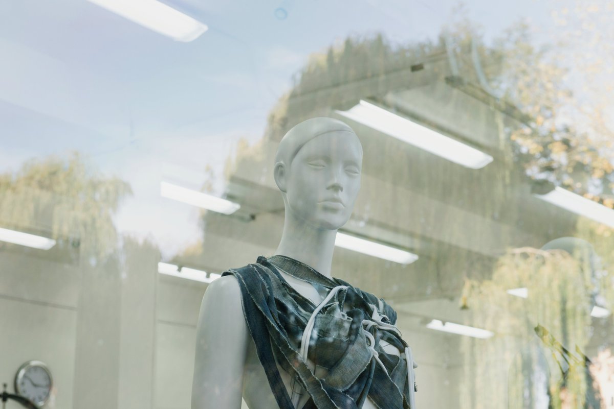 We are seeking to appoint an enthusiastic and proactive Lecturer to join our Fashion Communication and Promotion / Fashion Marketing and Business team. nua.ac.uk/about-nua/work… <a href="/NorwichUniArts/">Norwich University of the Arts</a>
#jobs #WeAreNUA