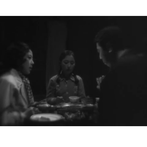Fatboy890Films's tweet photo. Osaka Elegy (Original Japanese Title: 浪華 悲歌 エレジー , Naniwa Erejī, orig. Naniwa Elegy) was released today 85 years ago on May 28th 1936 in Japan. Directed by Kenji Mizoguchi, the king of drama movies. #movies https://t.co/3GAZ8xgaPO