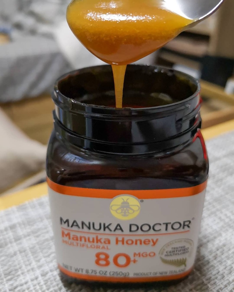 ひー または ひょろ 喉がイガイガするので Iherb で買った マヌカハニー をひと舐め 蜂蜜あんまり好きじゃないんだけど 思ったより食べやすい 効くといいなぁ T Co Ucq7j7es4c Twitter