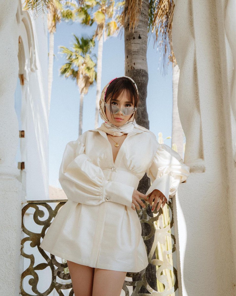 gparkminju's tweet photo. Salutations! This is NIKI, coming from her grave to find some new acquaintances. It would be nice if you volunteer yourself as my-possible-new friends. Leave a trace for redeem the friendship ticket ;) 

*anw retweet are highly appreciated.  https://t.co/2ULEw8X1bb