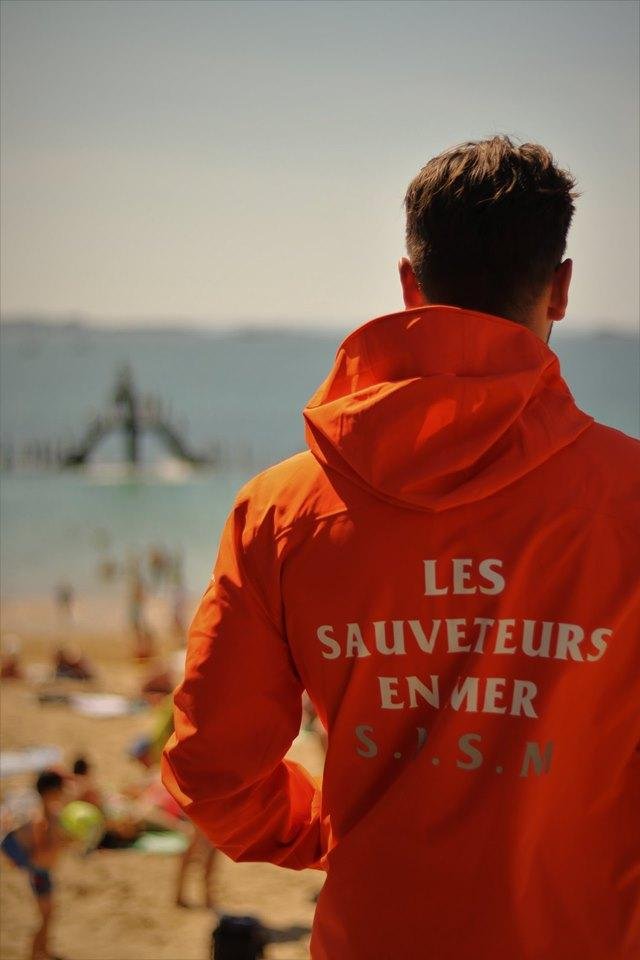 MAIF's tweet photo. 🏄‍♀️🏖🌊Les beaux jours arrivent ! La sécurité en mer et sur la plage commence par la #prévention. Navigateur chevronné, pratiquant de kitesurf ou utilisateur de la plage, les @SauveteursenMer ont de nombreux conseils à vous donner 👉 https://t.co/U1mpbuE3Sl
#MAIFPartenaire https://t.co/Iw9ZKsNU8r