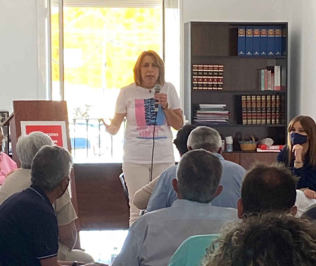 SVQConSusana's tweet photo. @susanadiaz en #LosCorrales (Sevilla)

“Tenemos un proyecto de izquierda, social, verde e ilusionante”

#UnidosSomosMásFuertes /🌹 https://t.co/VP2tLuNCHc https://t.co/PPZnOtlFyz