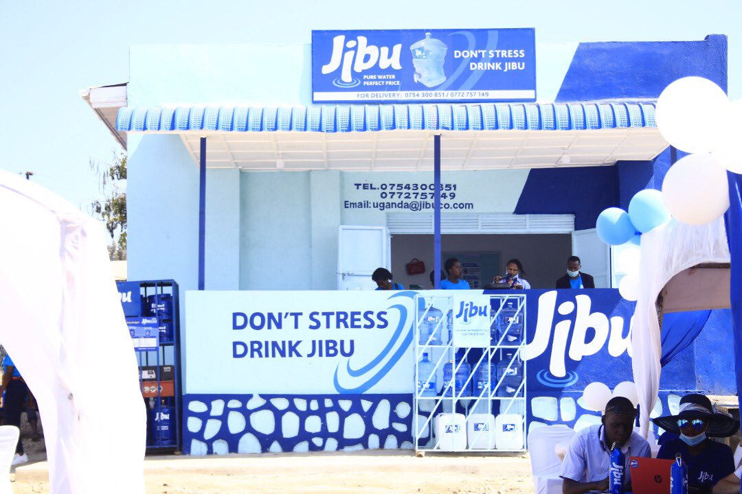 jibuuganda's tweet photo. New Franchise Alert: Following the growing need for safe and clean drinking water , today we launched our newest franchise in Nakivale Refugee Settlement located in Isingiro District in Southwestern Uganda to close the gap #WeAreJibu #JibuInNakibale https://t.co/XUQNNAuGcJ