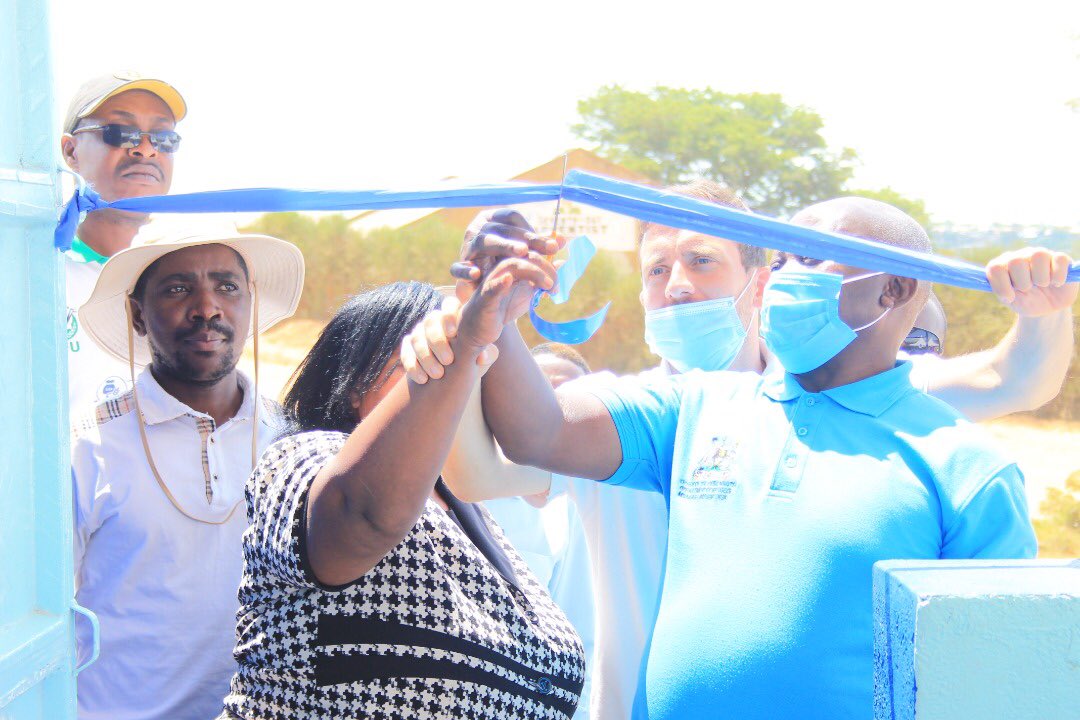 jibuuganda's tweet photo. New Franchise Alert: Following the growing need for safe and clean drinking water , today we launched our newest franchise in Nakivale Refugee Settlement located in Isingiro District in Southwestern Uganda to close the gap #WeAreJibu #JibuInNakibale https://t.co/XUQNNAuGcJ