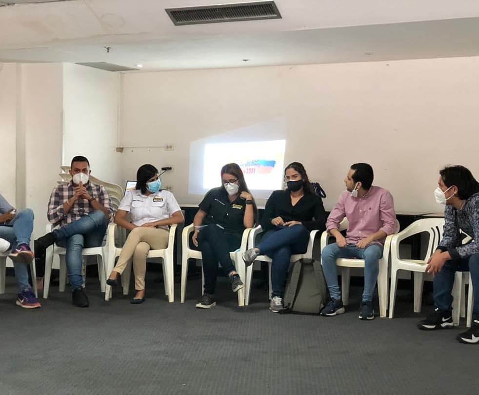 Desde #JovenesPJ y <a href="/Pr1meroJusticia/">Primero Justicia</a> seguimos promoviendo espacios de formación y debate.

Ayer tuvimos el II Encuentro de Organizaciones Juveniles dónde compartimos con miembros de ONG's dedicadas a la formación y defensa de DDHH y jóvenes de distintos partidos políticos.
