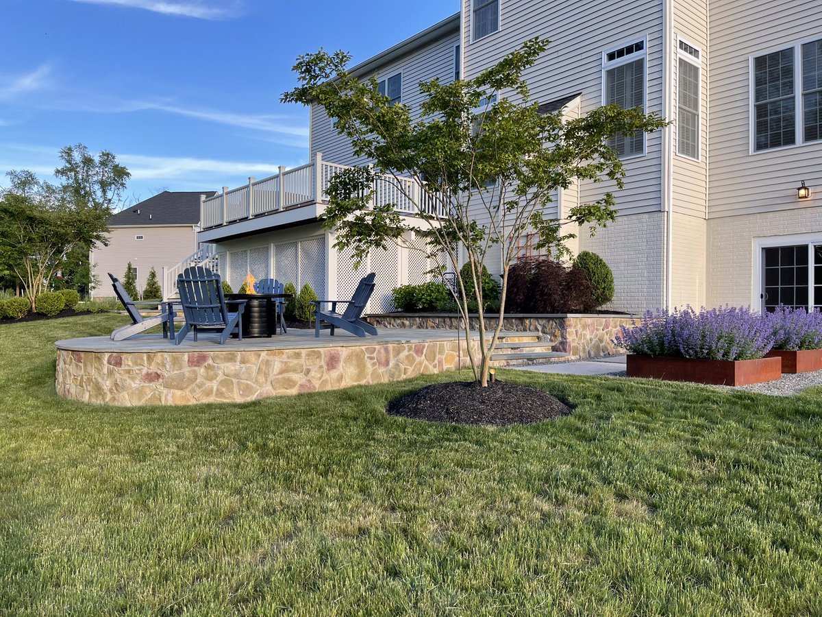 CLWlandscape's tweet photo. Our latest flagstone patio is complete!!! The stone retaining wall matches the stone on the house and ties everything in perfectly! 
~
#flagstonepatio  #hardscape #landscape  #backyard #backyardoasis #retainingwall #lowvoltagelighting #gardenbeds #firepit #japanesemaple #patio https://t.co/stmenGnuwo