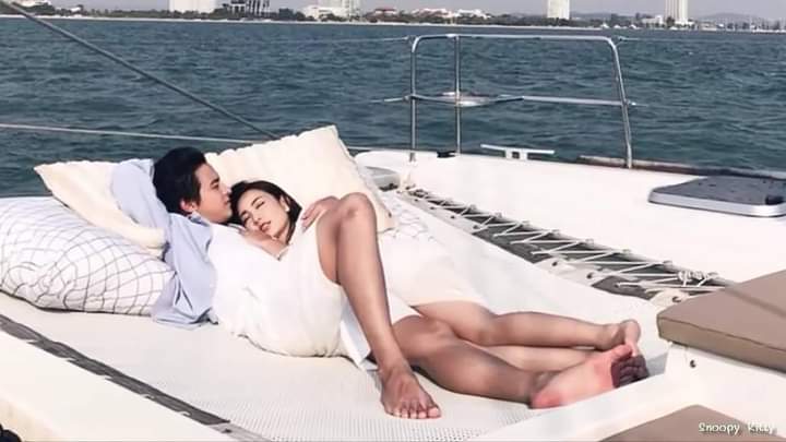James_Taew's tweet photo. So, today I've watched some of Jitaew off cam moment. In which I didn't tried to watched before. for, some reason that i can't explained why. But, anyways they made me falling in love even more deeper.
#jitaewph #neungdaofahdiew #mistoflove #เกมเสน่หา #HeartOfAsia https://t.co/RNmfd5p58J