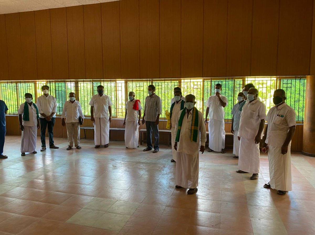 ksivasenapathy's tweet photo. கீழ்பவானி வாய்க்கால் கான்கிரீட் மயமாவதை எதிர்க்கும் விவசாயிகளின் கோரிக்கையை பரீசிலித்து ஆலோசனைக் குழு அமைத்து முடிவு செய்யலாம் என்ற முடிவிற்காக மாண்புமிகு தமிழக முதல்வர் அவர்களுக்கும், மதிப்பிற்குரிய அமைச்சர் திரு.சு. முத்துசாமி அவர்களுக்கும் விவசாயிகளின் சார்பாக மனமார்ந்த நன்றி. https://t.co/yyZBbjrk6m