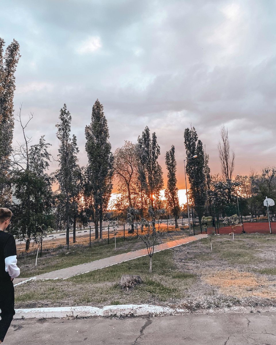 denisivahnenko1's tweet photo. 🔖LA LE🔗
⠀
🌾Весна, как ежегодная революция природы🙃
⠀
#денисивахненко #denisivahnenko #хэйхоэтоивахненко #рубрикаденисивахненко #будоражимобщественность #будоражим #хэйхо #актёр #певец #модель #блогер #мойблог #lifestyle #фотокарточки #явмоменте #like #рек #реки https://t.co/ZIsamhNetr