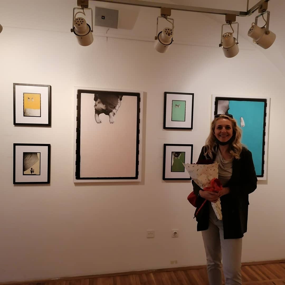 Izložba "Varijacije" prof. dr Dubravke Lazić svečano je danas otvorena u Galeriji Platoneum Ogranka SANU u Novom Sadu. Izložba "Varijacije" otvorena je u naredne dve nedelje i svi zainteresovani je mogu pogledati radnim danima u periodu od 9 do 17h!