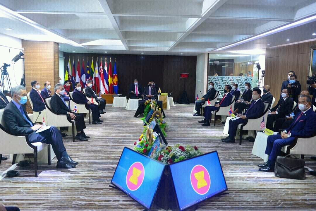 HsuPyaeJ's tweet photo. ASEAN
Please don't kill Myanmar People.

EVERYWHERE OF MYANMAR LAND IS BLOODY.

Every day, inhuman Military Junta cruelly kill many Myanmar innocent civilians including children.

Please Protect Myanmar Civilians' lives.

#ASEANrejectSAC 
#ASEANimposeJuntaEmbargo @ASEAN 
@UN https://t.co/ggOOBxHWxY