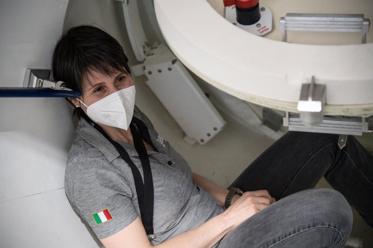 esaspaceflight's tweet image. 📢 Exciting news! @esa&apos;s @AstroSamantha is expected to become Europe&apos;s first female @Space_Station commander during her second space mission next year. She will fly alongside @NASA&apos;s @astro_kjell and @Astro_FarmerBob as part of #Crew4 🚀

esa.int/Science_Explor… #ExploreFarther