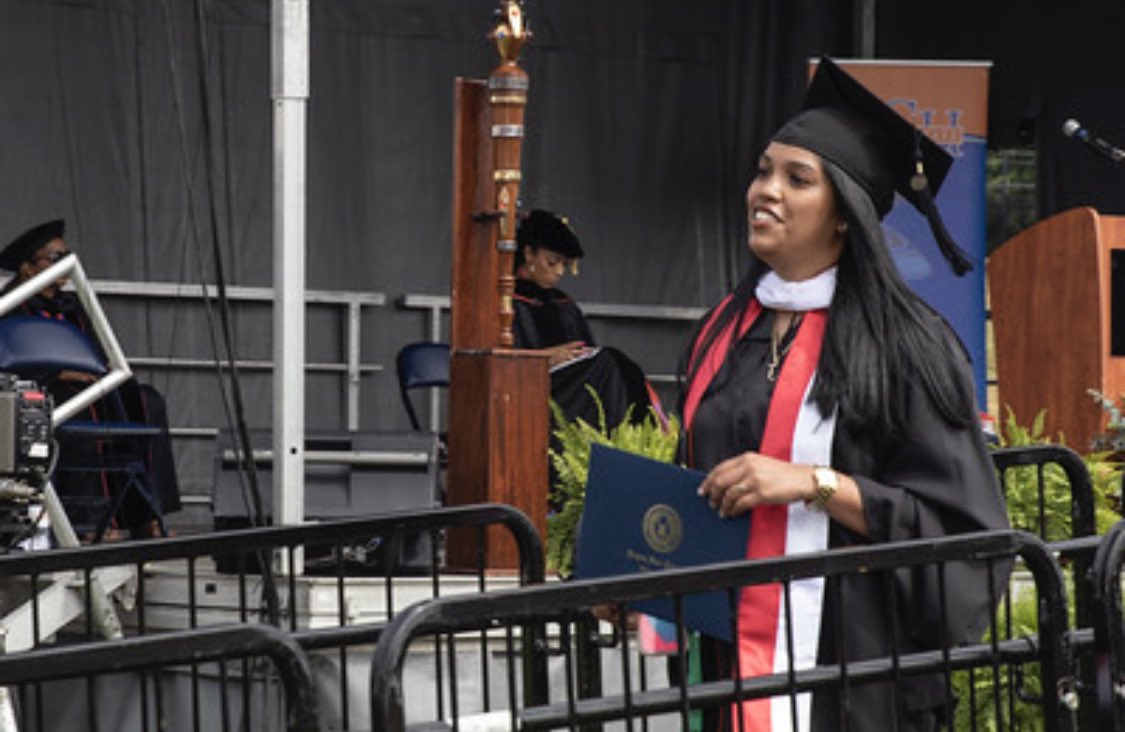 CCVSUAA's tweet photo. We had a few familiar #CCVSUAA faces on the stage at the 2021 #VSU commencement ♥️🧡💙 https://t.co/ioYn7T8ol7