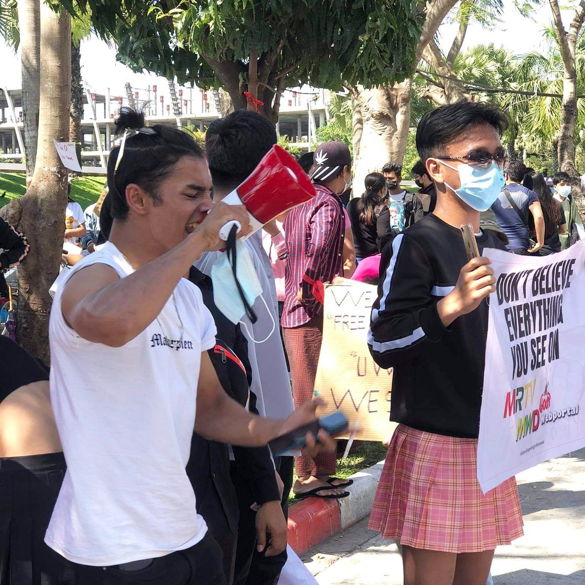 While still part of Oxin Films, Myanmar actor/activist Hugo Naing will be stepping away from the Pinoy BL series #RainbowPrince due to the pandemic & the current situation in Myanmar #SaveMyanmarDemocracy #SaveMyanmarFromMilitaryCoup