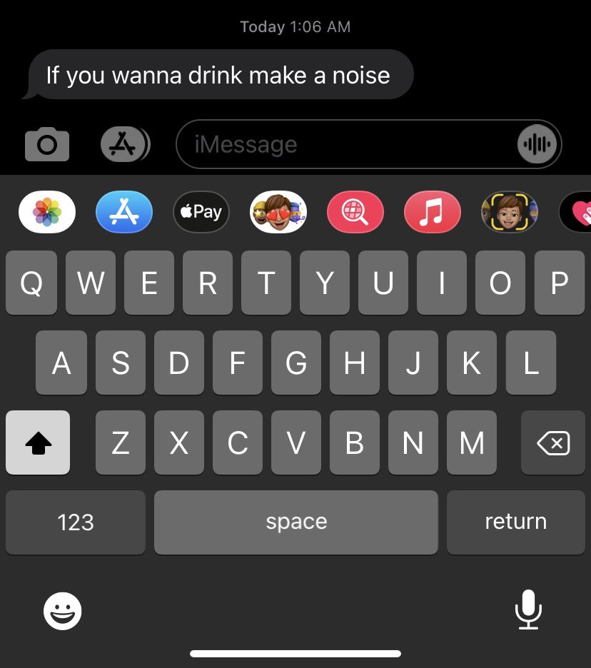 ZachCerbs's tweet photo. My roommate texting me last night knowing I can’t handle peer pressure https://t.co/wprQIs1hnP