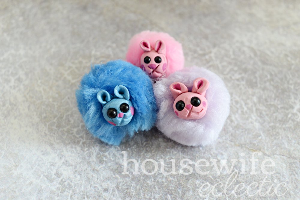 Step 8: Bake your clay parts in your oven on parchment paper at 220 degrees for about an hour.

Read more 👉 lttr.ai/hSBN

#HarryPotter