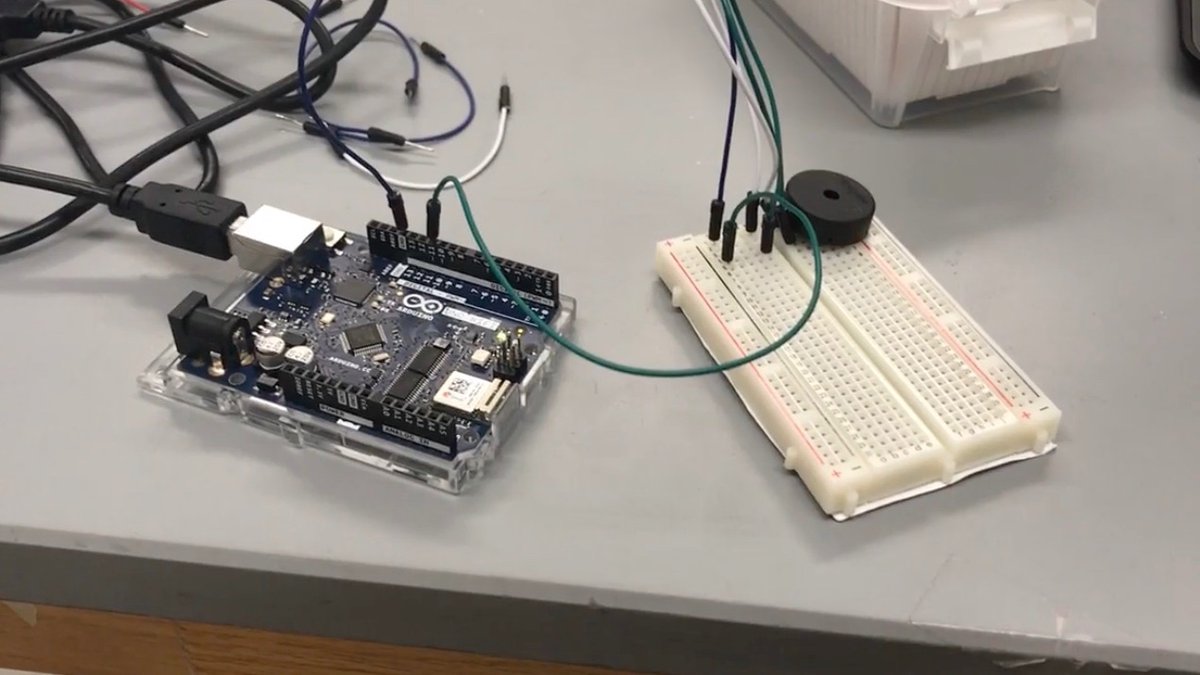arduino's tweet image. When you Rickroll your STEM class using a piezo... bit.ly/3oZMeyH