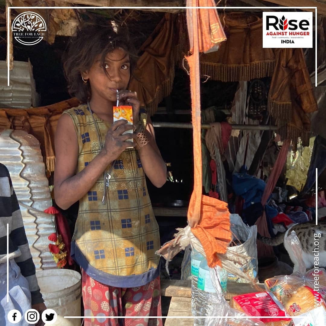 treeforeach's tweet photo. Ending hunger in Faridabad is a goal that is literally within our grasp. We the team of Tree For Each Foundation is distributing food packets to the people living on the streets.
#pandemic #treeforeach #IndiaFightsCorona #COVID #Hunger #coronavirus #Homeless #Faridabad #Haryana https://t.co/CLNmGwpncR