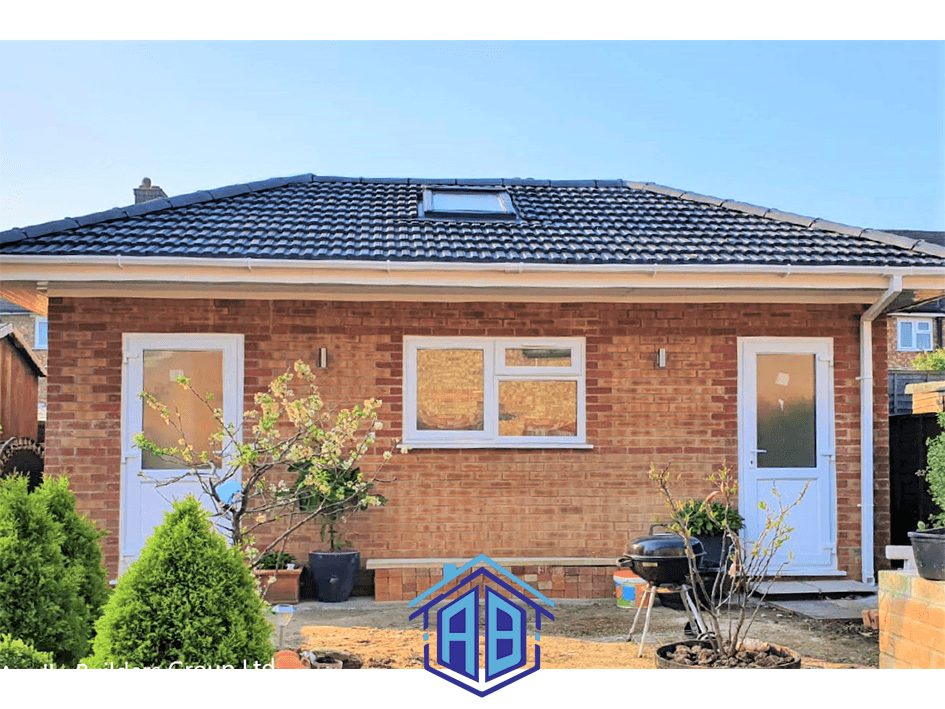 BuilderApollo's tweet photo. Its bank holiday weekend, the sun is shining, and the forecast is clear! 

Do you have garden envy? Maybe your neighbour has recently built an at home bar or an extension with bifold doors! 

Call us today on 01375 430031 for a free no obligation quotation! https://t.co/jZMUXnv8Vw