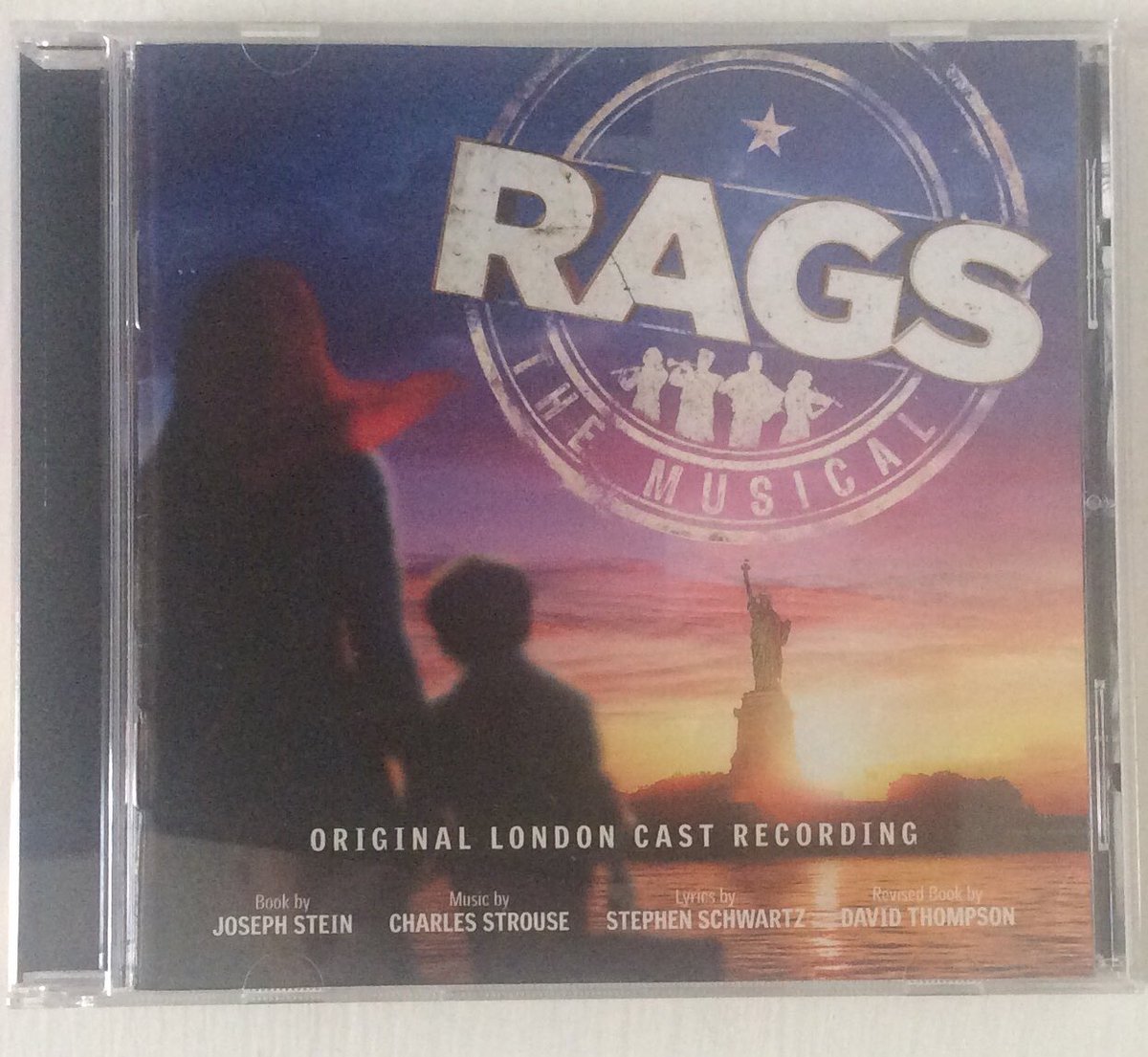middx2's tweet photo. Playing the OLC recording of @ragsmusical brings back happy memories of seeing this brilliant production @ParkTheatre @AriaEnts https://t.co/iM5EFrxfr4