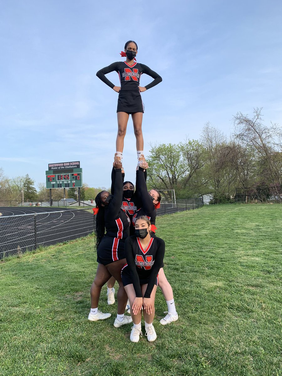 NorthwoodCheer's tweet photo. Happy last day of High School to the hardworking, loving, passionate and silly class of 2021 ⚫️🔴 #NHSVCAlumni #NorthwoodNation https://t.co/SF2tfIQB5n