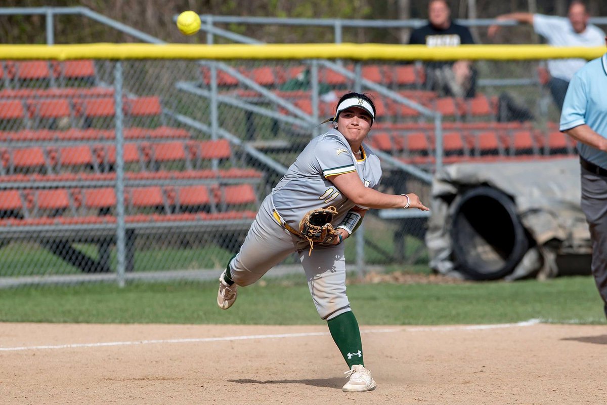 Cooper_Geo99's tweet photo. Maritza Diaz 2nd Team All MAAC! #PowerandPride #MarchOn #SaintPower @Siena_Softball https://t.co/G18DblWAQy