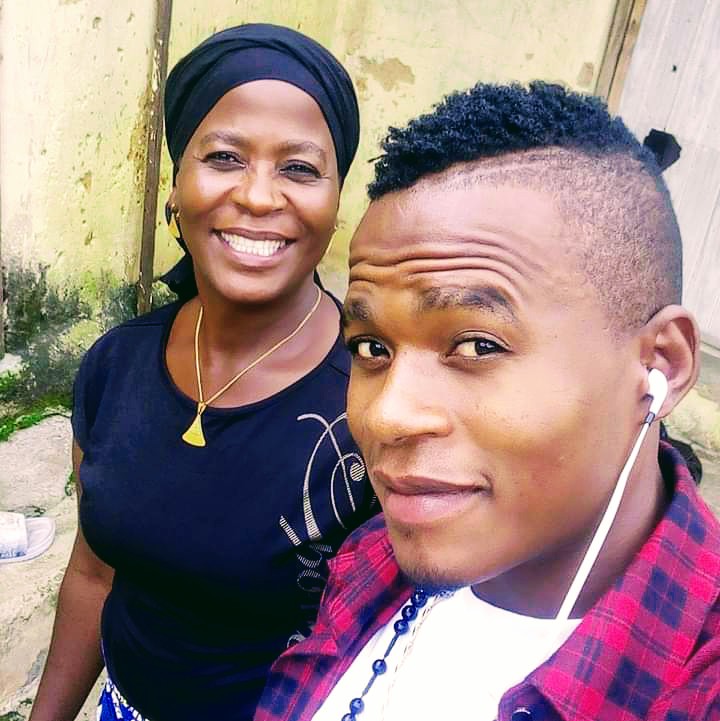 desert_fc's tweet photo. F R E E D O M
Glory be to God. Our Mama is FREE this morning.
Thank you for your prayers. https://t.co/rXvTdX4QIk