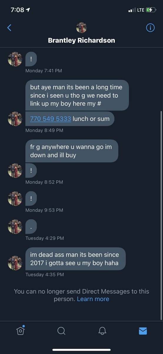 Scott_Martin28's tweet photo. Some weird stuff right here man. I have no idea who this guy is but I felt bad so I replied on Facebook. No recollection of talking to him ever. Then claims I’m screwing my friend and blocks me😂😂 if he messages you I recommend you block him immediately. Dude is weird https://t.co/2q1TyV2btY