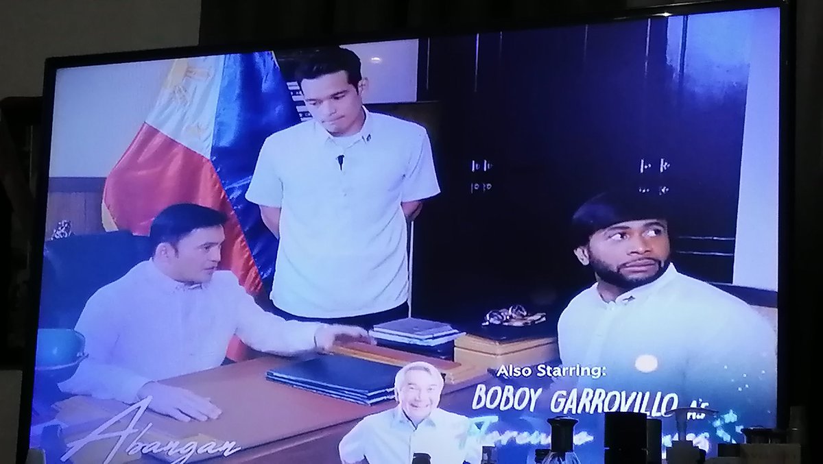eshclrsl's tweet photo. Aamin na ata si nina sa daddy nya na may gusto na sha! 
Abangan sa susunod na linggo! 
#FirstYayaConnected
@sanya_lopez @LegaspiCassy https://t.co/aBwFLvQC9L