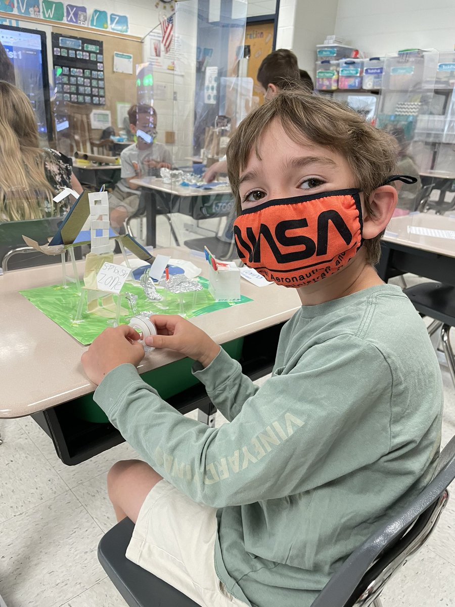 Daney Carlin tweet media