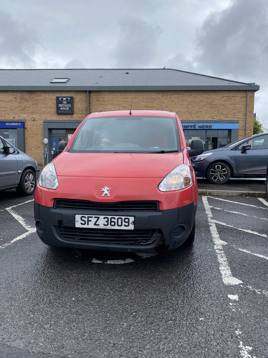 CycleAtaxia's tweet photo. @RoyalMail Royal Mail van in a disabled parking bay in Omagh today. Outstanding community service 👏👏👏👏 https://t.co/n3O3ldkpcz