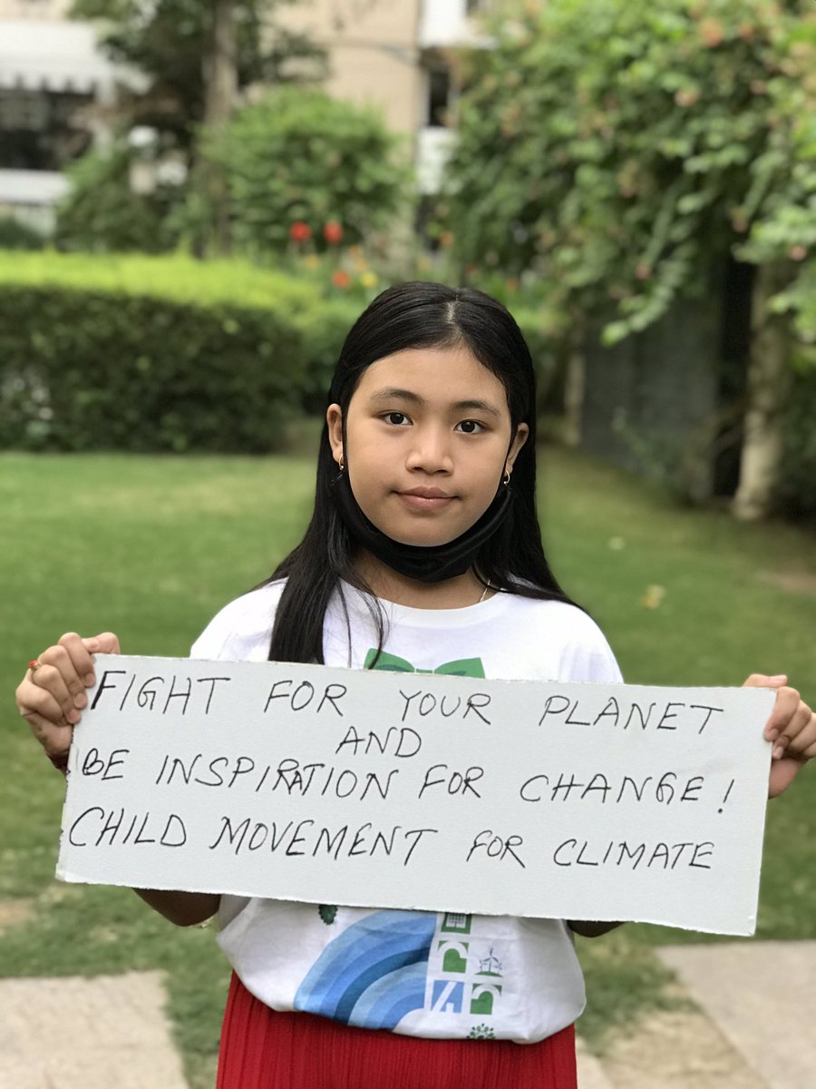 LicypriyaK's tweet photo. Today’s #SchoolStrike4Climate! 

#ClimateCrisis #ClimateEmergency #ActNow https://t.co/igFSYgNASc