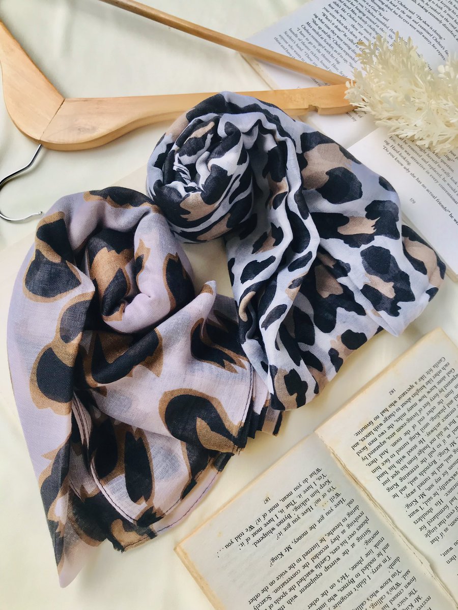 BerryShawl's tweet photo. Leopard Cotton Shawl
Price: RM18 each exclude postage 
Size: 1.8m x 0.75m
—————
Material: Cotton Viscose
• Comfortable 
• Light Weight
• Iron less and easy for travel https://t.co/P8fWOm4re9