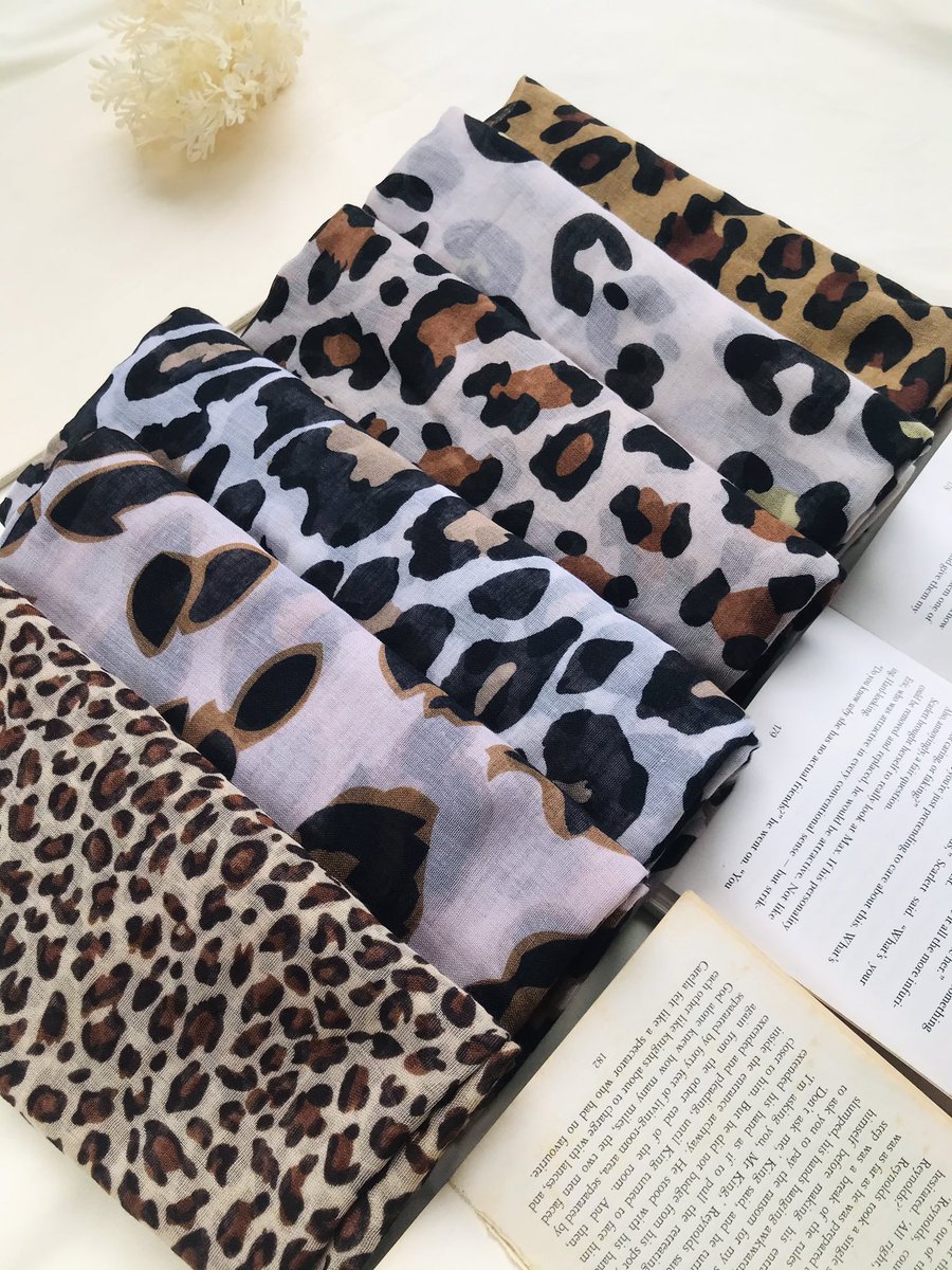 BerryShawl's tweet photo. Leopard Cotton Shawl
Price: RM18 each exclude postage 
Size: 1.8m x 0.75m
—————
Material: Cotton Viscose
• Comfortable 
• Light Weight
• Iron less and easy for travel https://t.co/P8fWOm4re9