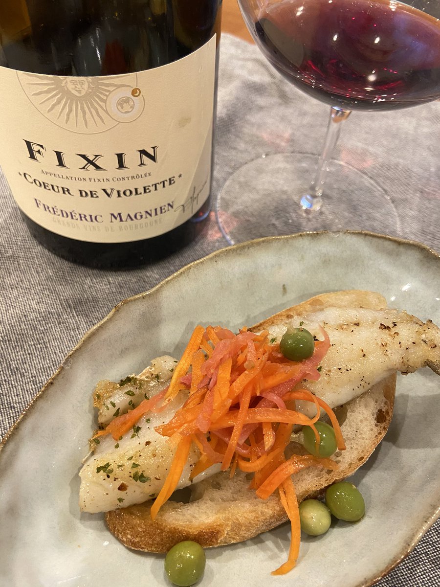 Uzivatel 秋から奈良暮らし 奈良 Na Twitteru 今日はキス天ぷら キスソテー ソテーとポワレの違いわからないけど お魚料理 海なし県で魚料理 ペスカタリアン はとむぎ の粉で焼いたよ