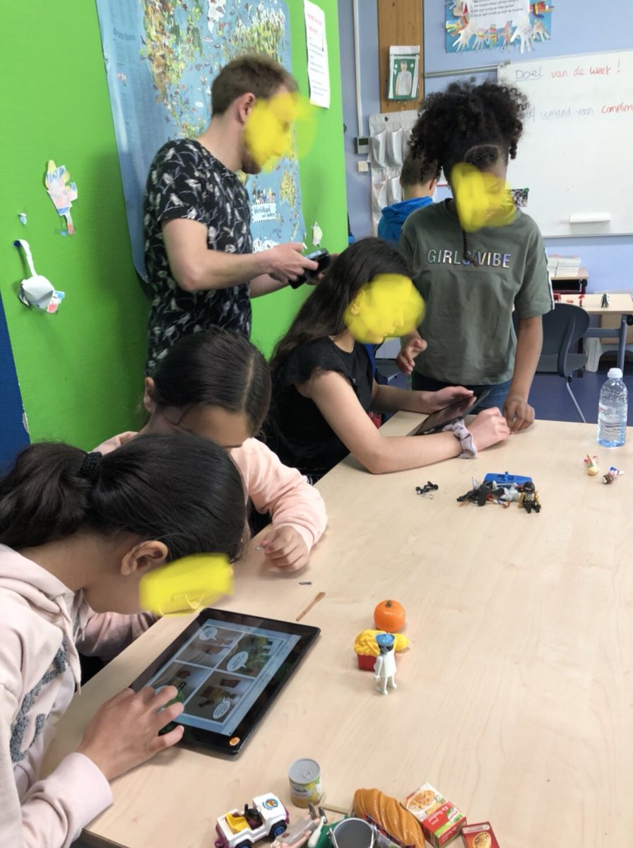 RianVisser's tweet photo. Wauw! Hoe komt u aan zoveel iPads? De leerlingen hebben vandaag genoten van het maken van stripverhalen. “Juf, wilt u morgen weer komen?” Morgen is het zaterdag, maar ik heb beloofd dat we volgende week nog zo’n les doen. Bedankt @onlineSacha https://t.co/qAHBZsogUS