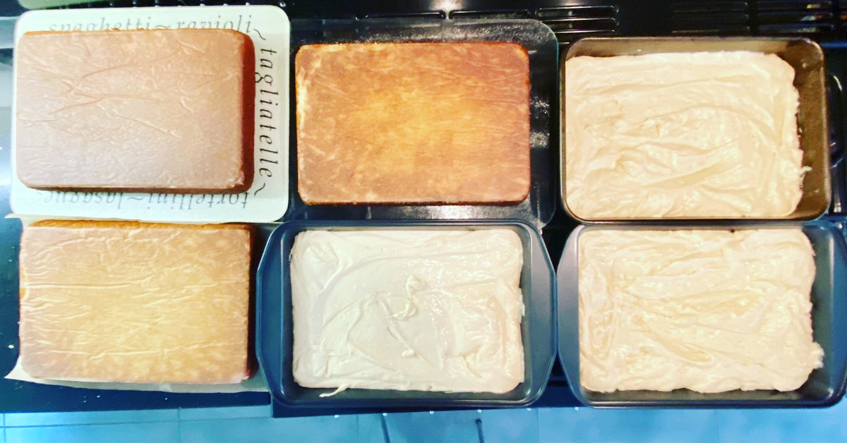 mfmcakes's tweet photo. Almost halfway ๐ฐ
#cake #schoolcake #lemondrizzle #icedbakewell #birthdaycake #celebrationcake #traybakes #cupcakes #surreycakes #mfmcakes #surreycakes https://t.co/C7ExCNM3hS