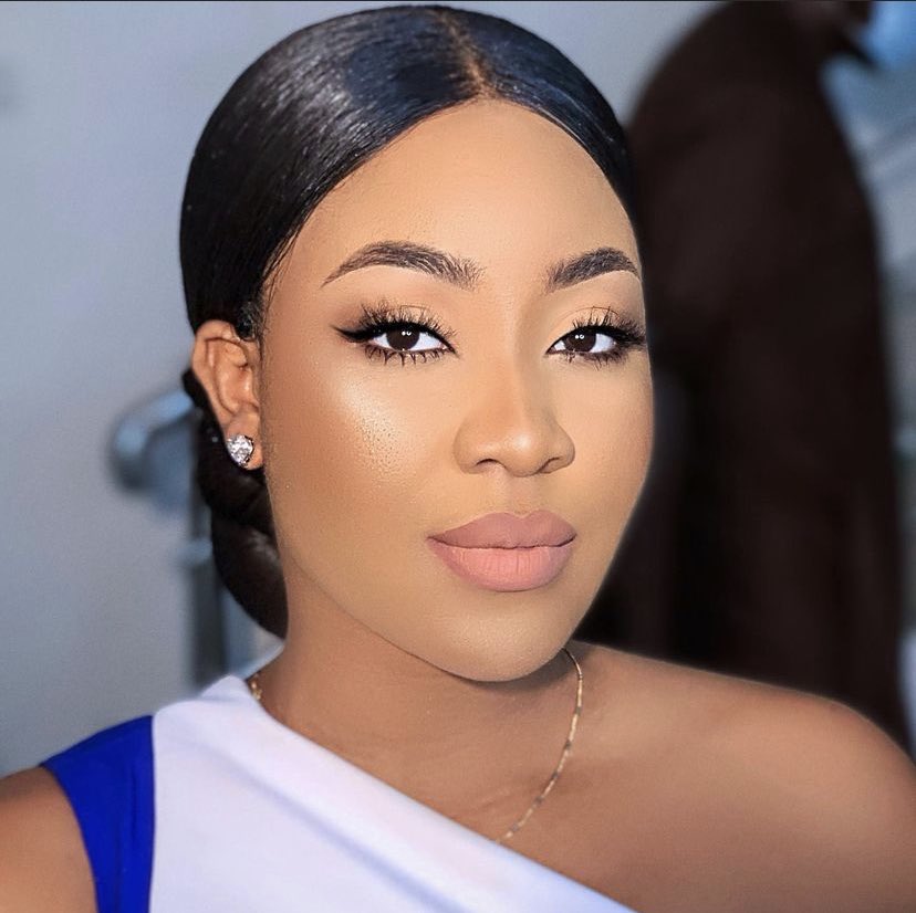 StarGirlDaily's tweet photo. Currently trending at #9 in Nigeria 🇳🇬✨

#EricaTheAmbassador 
ERICA NLEWEDIM BRANDS DAY https://t.co/NTEdXNE0Ml