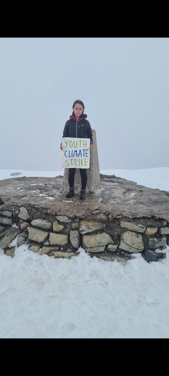 AnnaKernahan's tweet image. Climate strike week 90, at the highest mountain in the UK.
#climatechange #environment #NoMoreEmptyPromises #MindTheGap @Fridays4future @GretaThunberg
#COP26 #fridaymorning
1/3